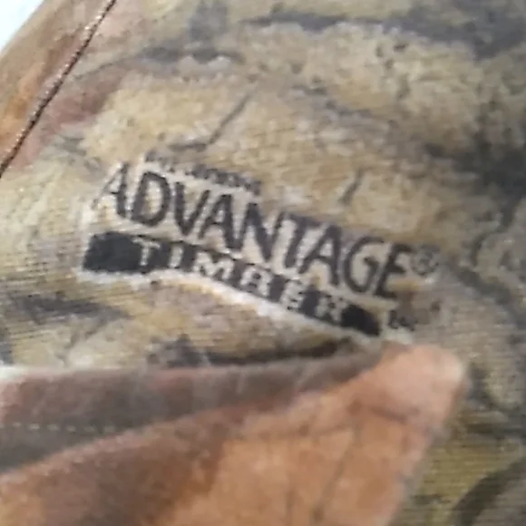 Cabela's Camo Advantage Timber Long Sleeve Button Up Shirt. Size Medium - Picture 4 of 6